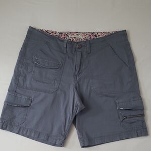 Lee Women's Gray Natural Fit Cargo Shorts Sz 14M
